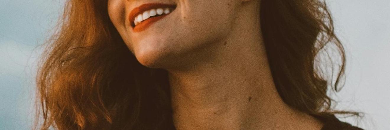 Cover image for lucyella